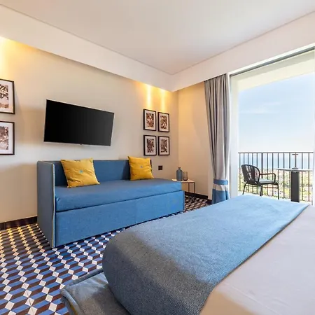 אתר נופש Gargiulo 3*